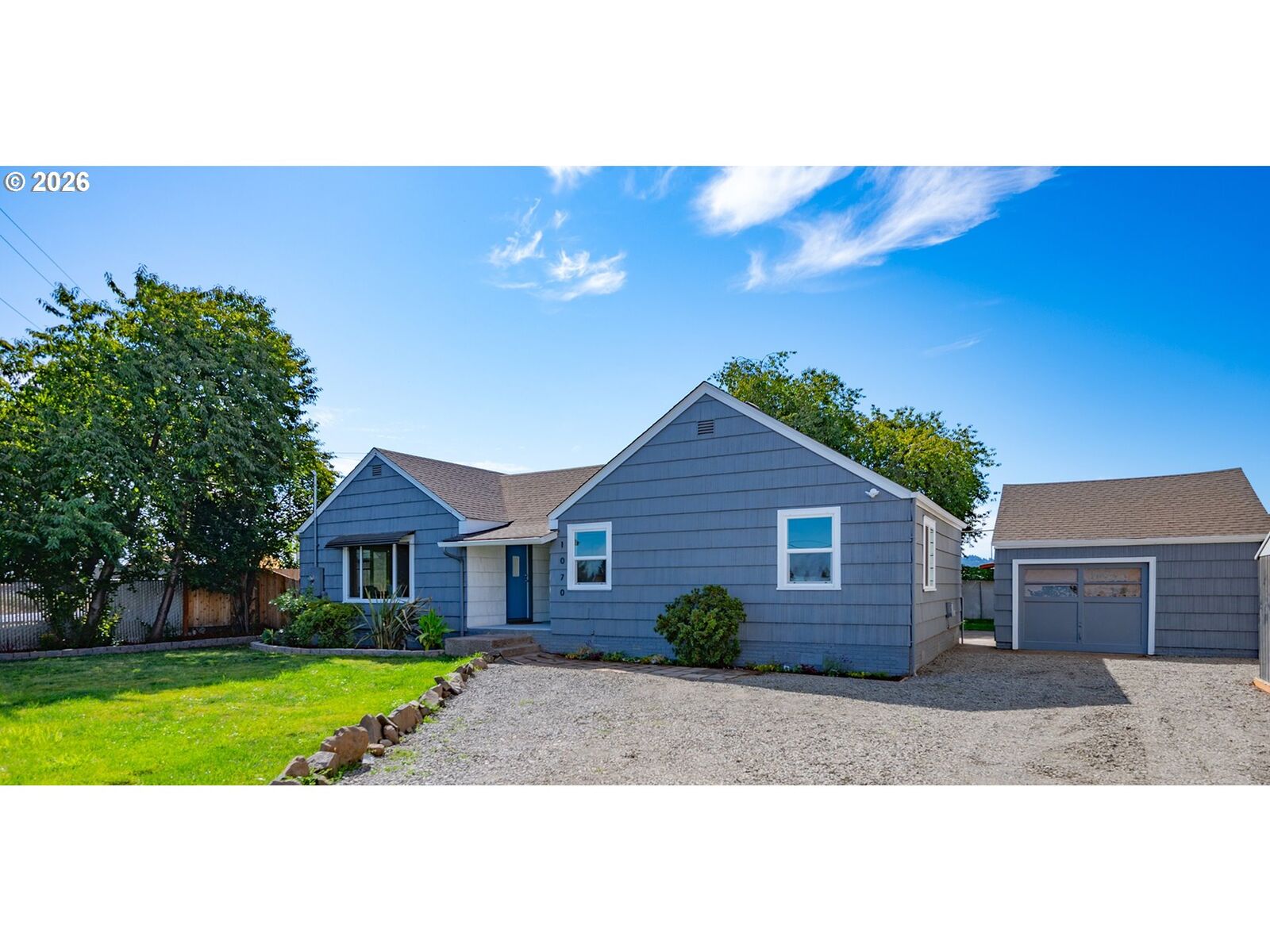 Property Photo:  1070 Bethel Dr  OR 97402 