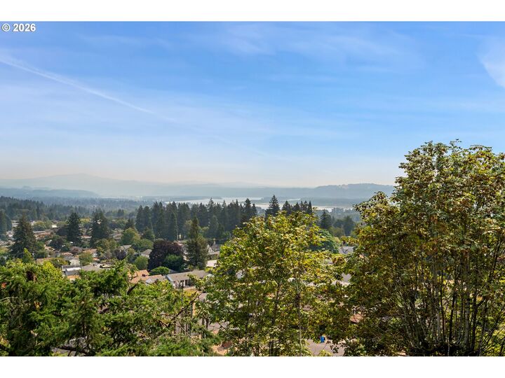 Property Photo: 2105 NW Couch St WA 98607
