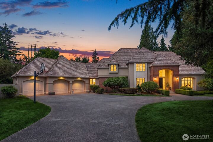 Property Photo:  13905  212th Drive NE  WA 98077 