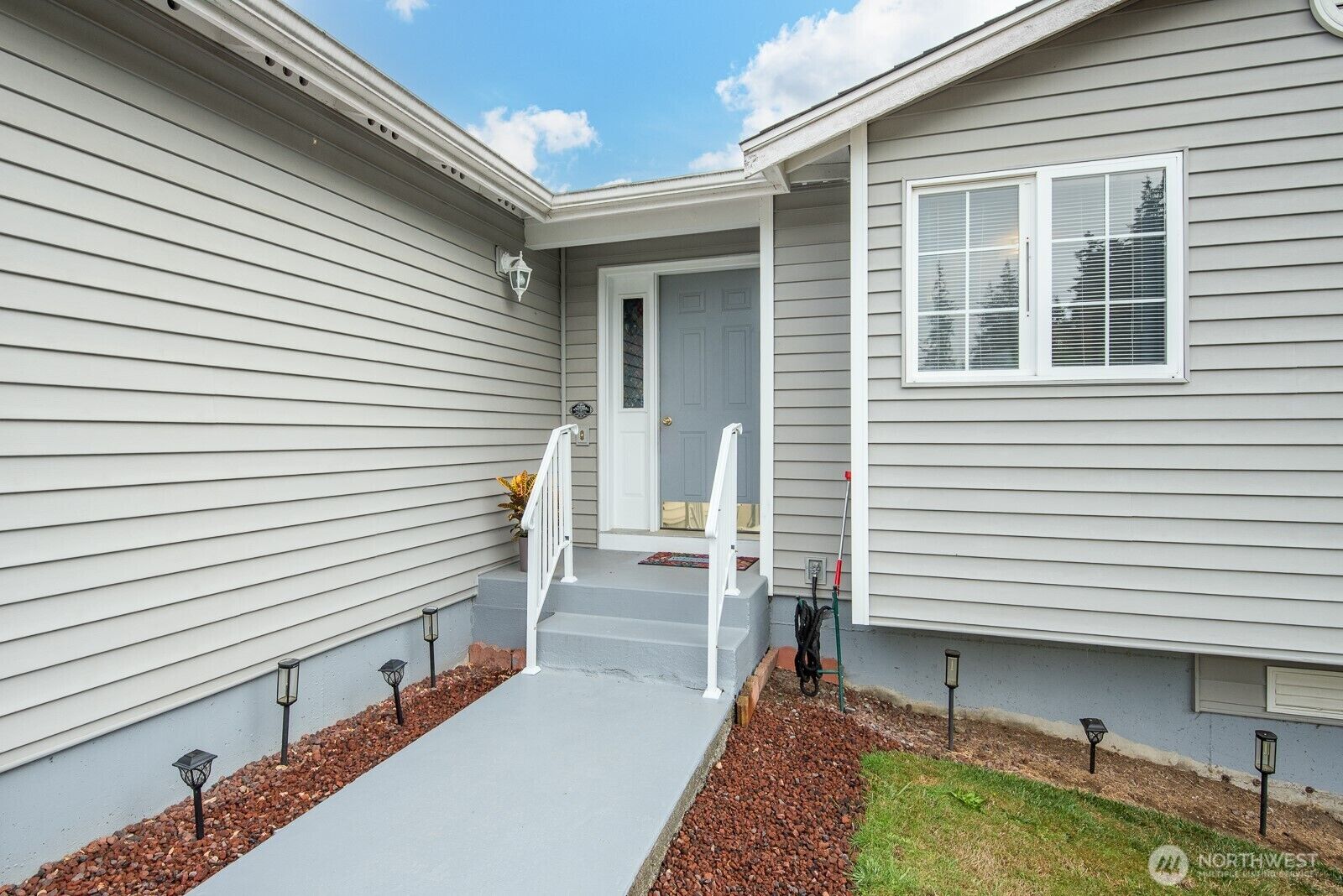 Property Photo: 27215 Manor Place NW WA 98292