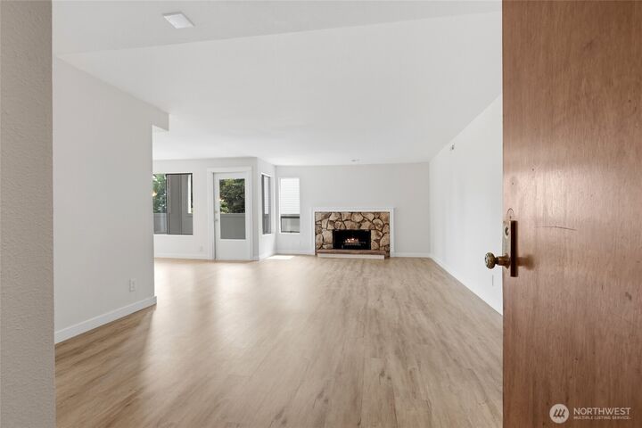 Property Photo:  17417  Ashworth Avenue N 202  WA 98133 