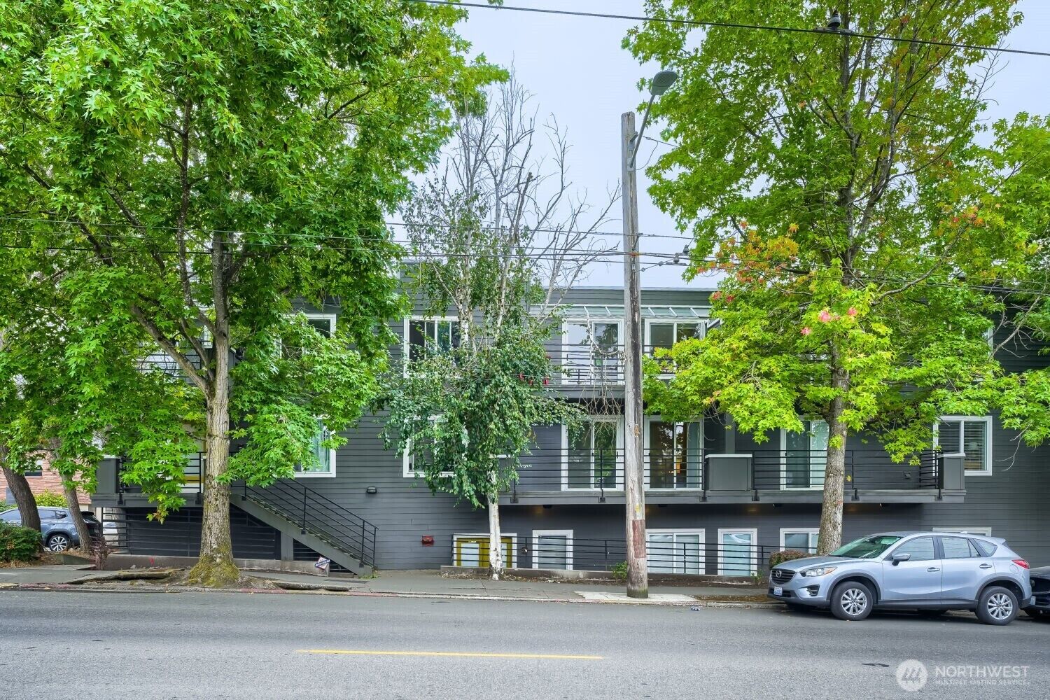 Property Photo: 115 W Galer Street 304 WA 98119
