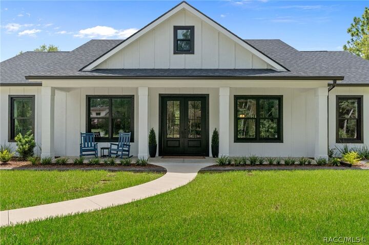 Property Photo:  2210 E Celina Street  FL 34453 