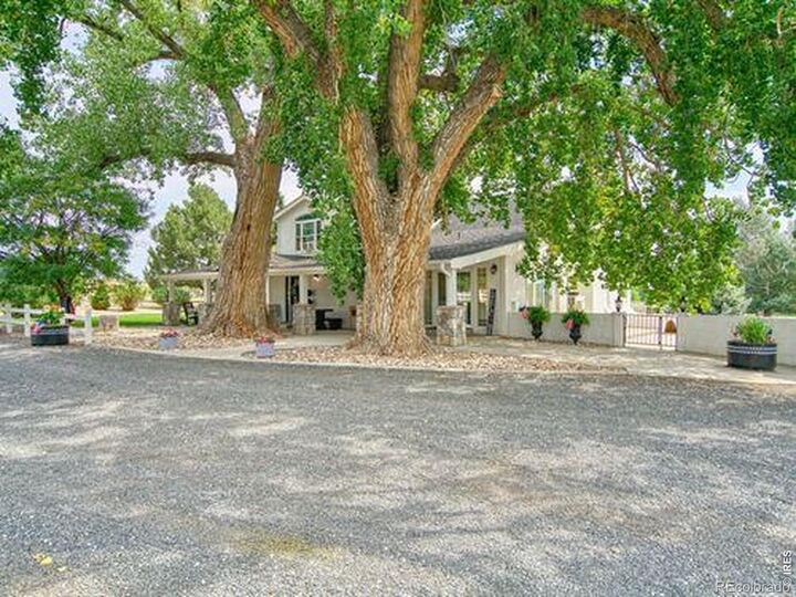 Property Photo:  2525 W County Road 4  CO 80513 