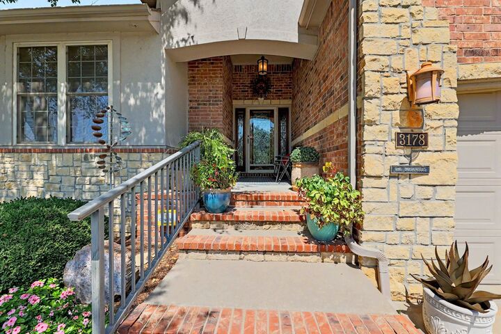 Property Photo: 3178 N Lake Ridge Ct KS 67205