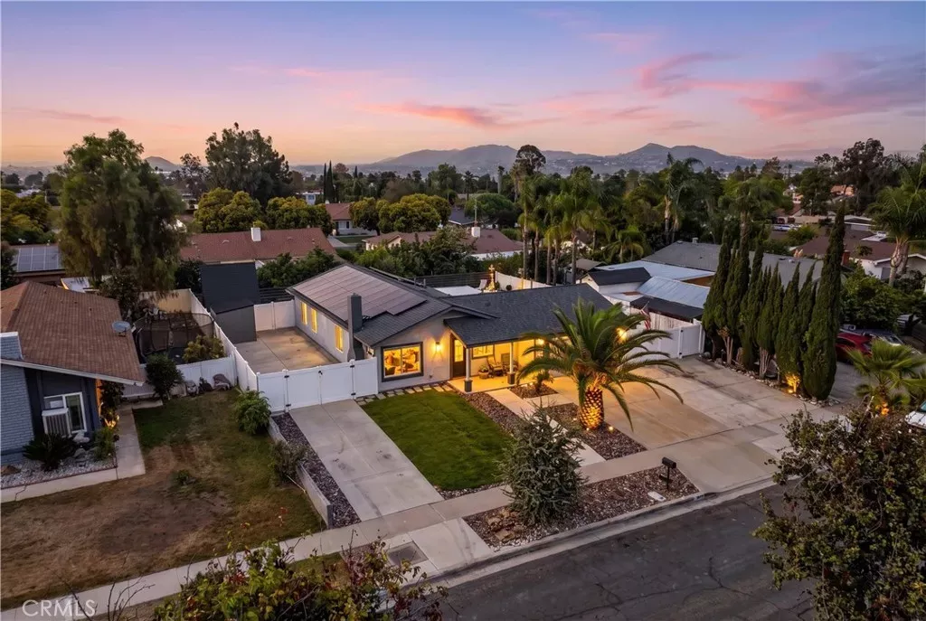 Property Photo: 843 W Francis CA 92882