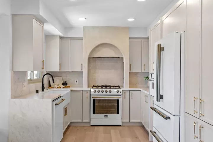 Property Photo: 5740 Daffodil Lane CA 92120