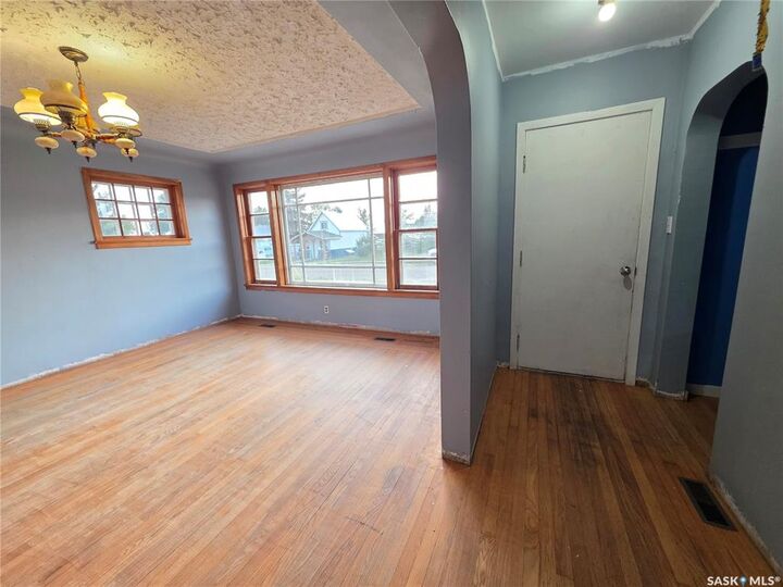 Property Photo:  125 Mowbray Street  SK S0N 1T0 