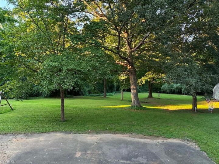 Property Photo: 1725 Fred Hinshaw Road NC 27055