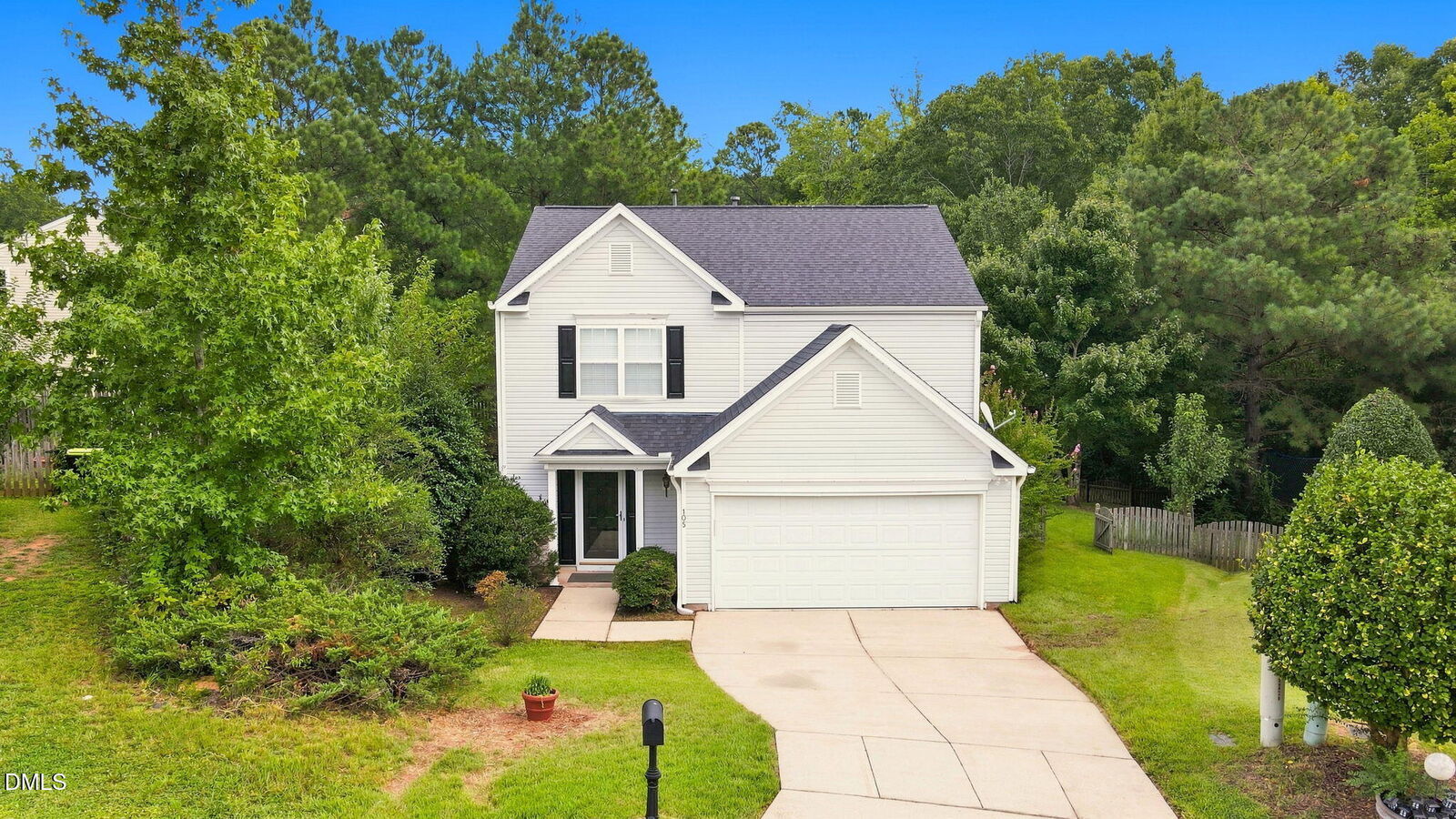 Property Photo:  105 Thornton Green Place  NC 27540 
