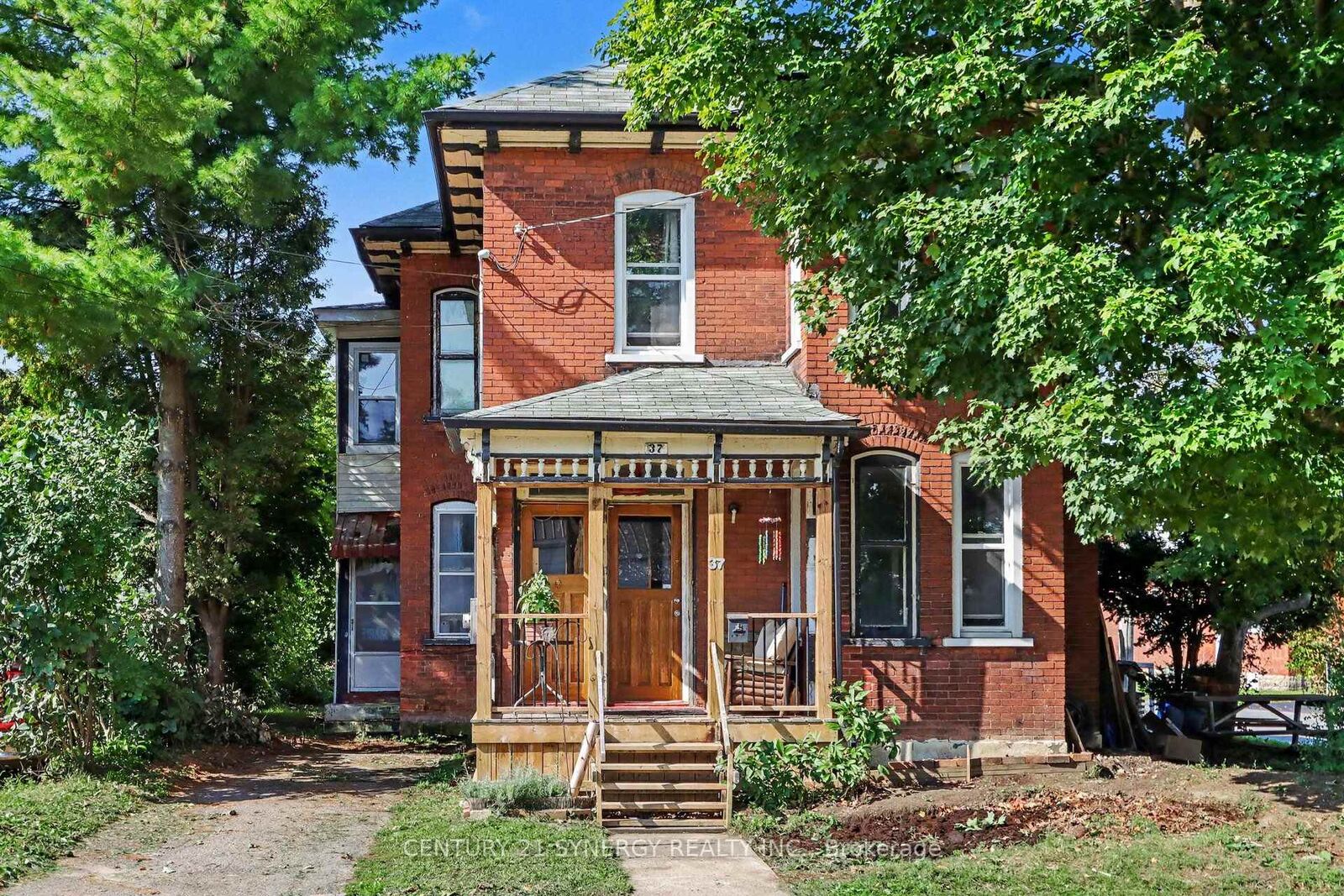 Photo de la propriété:  37 Smiths Falls Avenue  ON K7A 3B2 