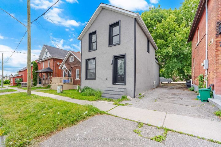 Property Photo: 11 Maple Street ON L1H 2L6