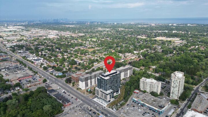 Property Photo: 86 Dundas Street E 916 ON L5A 1W4