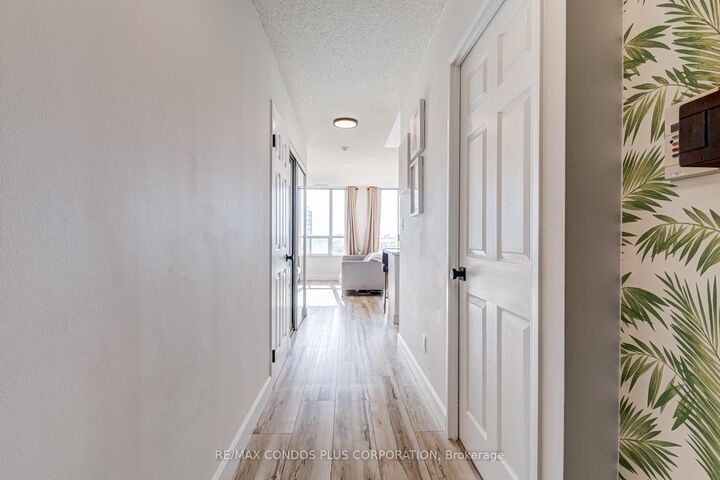 Property Photo: 43 Eglinton Avenue E 1901 ON M4P 1A5