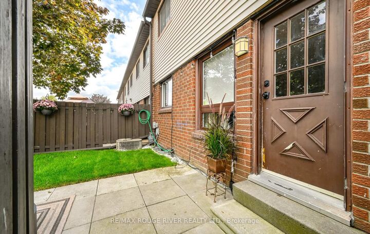 960 Glen Street 72 — photo 1