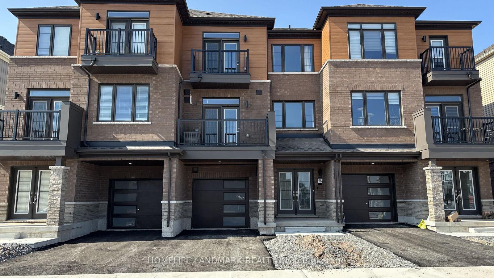 Property Photo:  58 Feather Road  ON L3B 3G2 