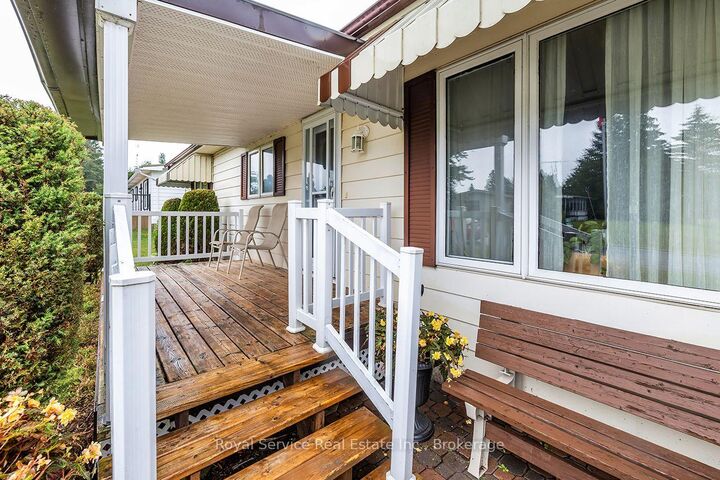 Property Photo:  16 Vista Drive  ON K9V 0H7 