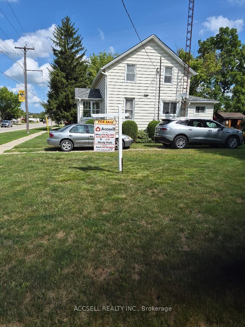 Property Photo:  545 Broadway Street N  ON N0N 1T0 