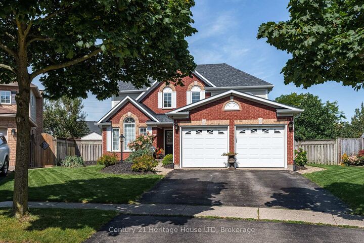 Photo de la propriété: 52 Farris Avenue ON L2S 3W6