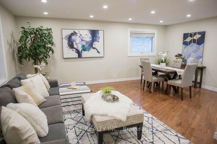 Property Photo:  225 Chatham Street Main  ON N3S 4H2 