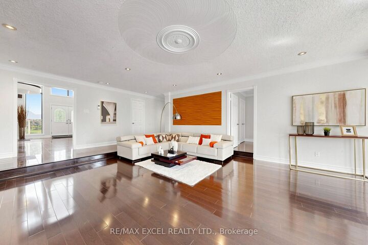 Property Photo: 4074 River Mill Way ON L4W 4A5
