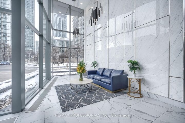 Property Photo:  3 Navy Wharf Court 1708  ON M5V 3V1 