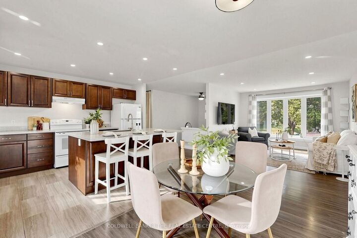 Property Photo: 17 Blackstone Court ON L9N 1C2