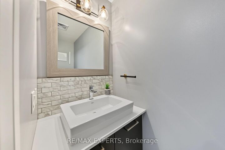 Property Photo: 4800 Highway 7 N/A 117 ON L4L 1H8