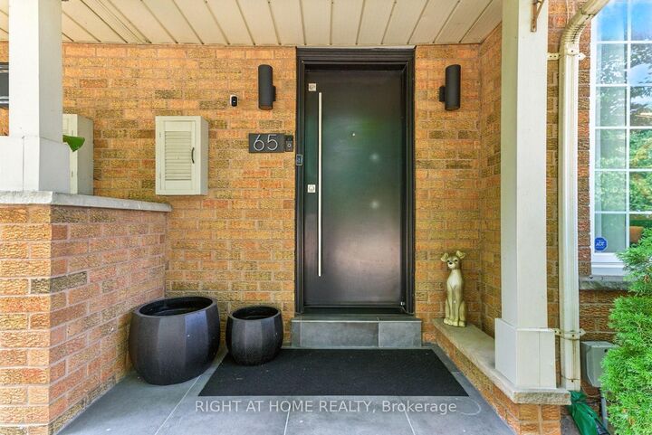 Property Photo:  65 Sunvale Place W  ON L8E 4Z6 