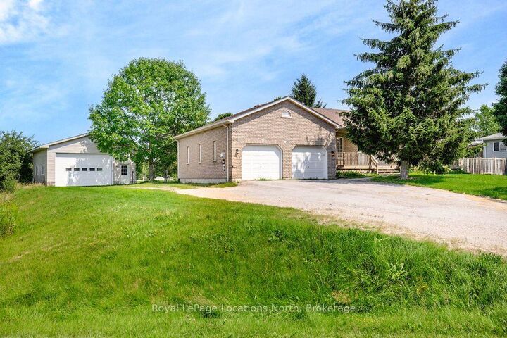 Property Photo: 28 Marl Creek Drive ON L0L 2K0