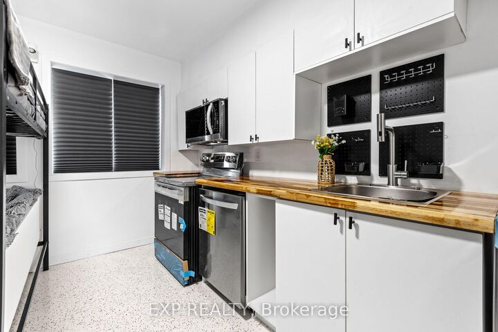 Property Photo:  204 Ste Monique Street 9  ON K1L 7R1 