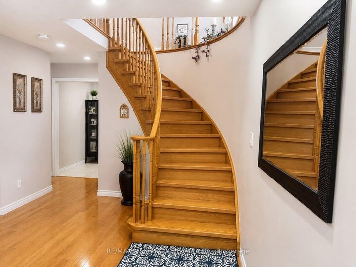 Property Photo:  57 Treen Crescent  ON L1R 3C8 