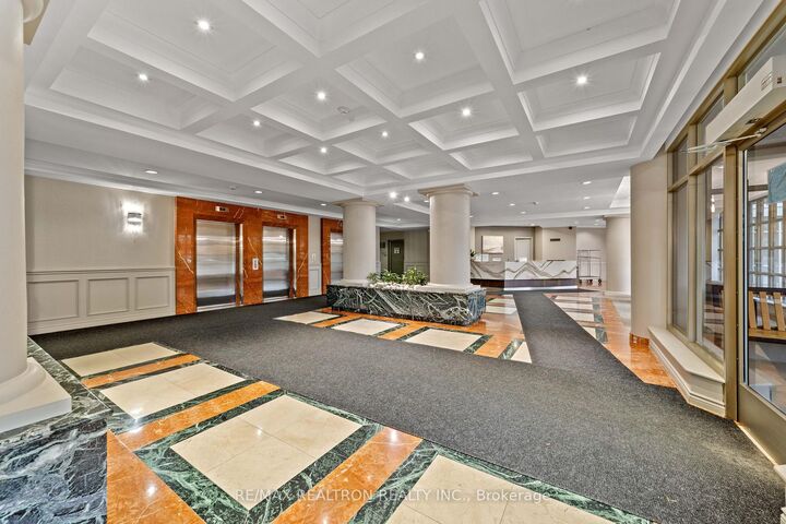Property Photo: 11 Townsgate Drive 312 ON L4J 8G4