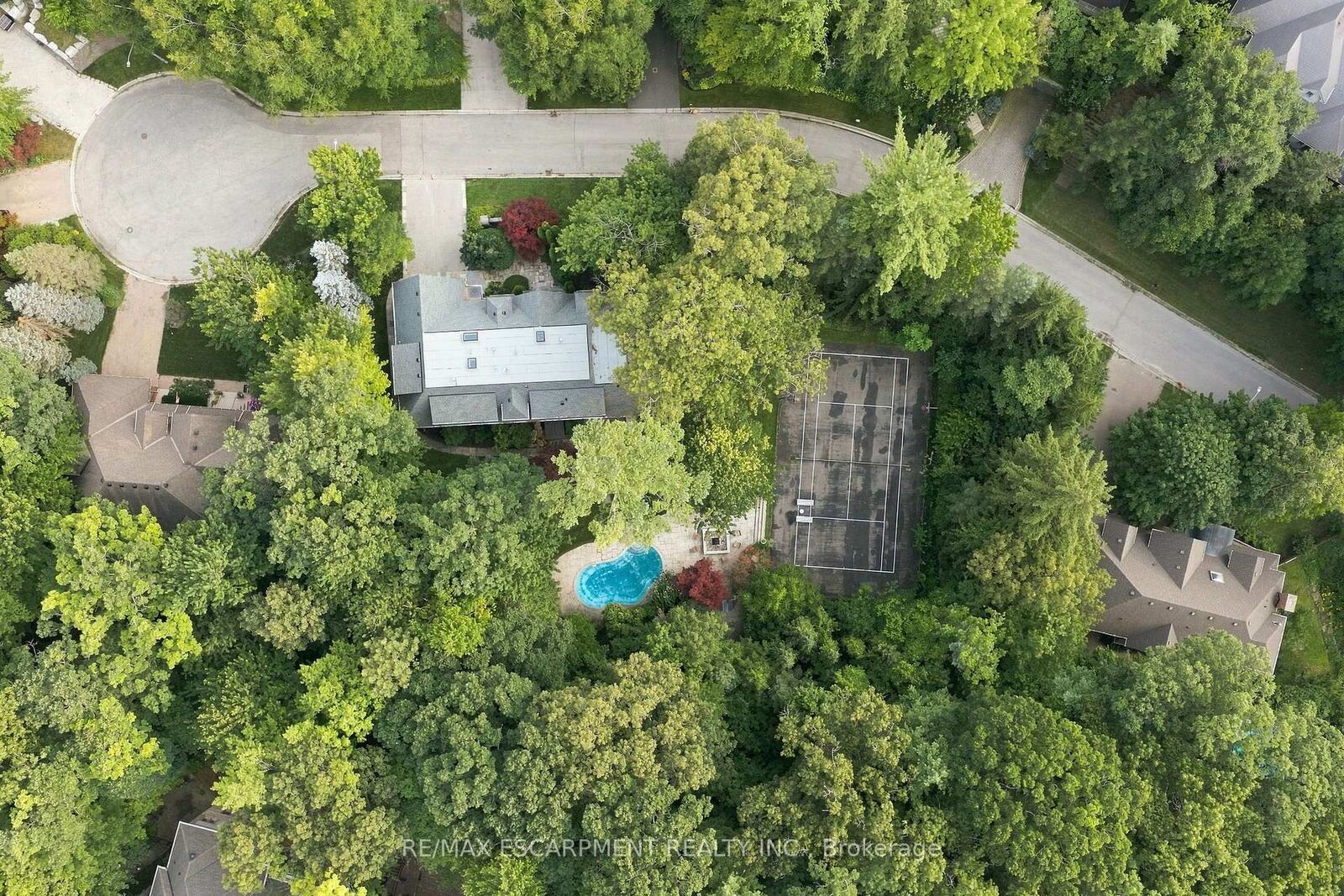 Property Photo:  2035A Heartwood Court  ON L5C 4P7 