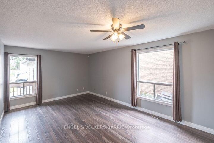 Property Photo:  94 Ferguson Drive  ON L4N 7E5 