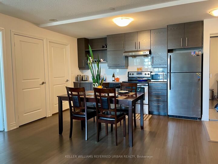 Property Photo: 325 South Park Road 316 ON L3T 0B8