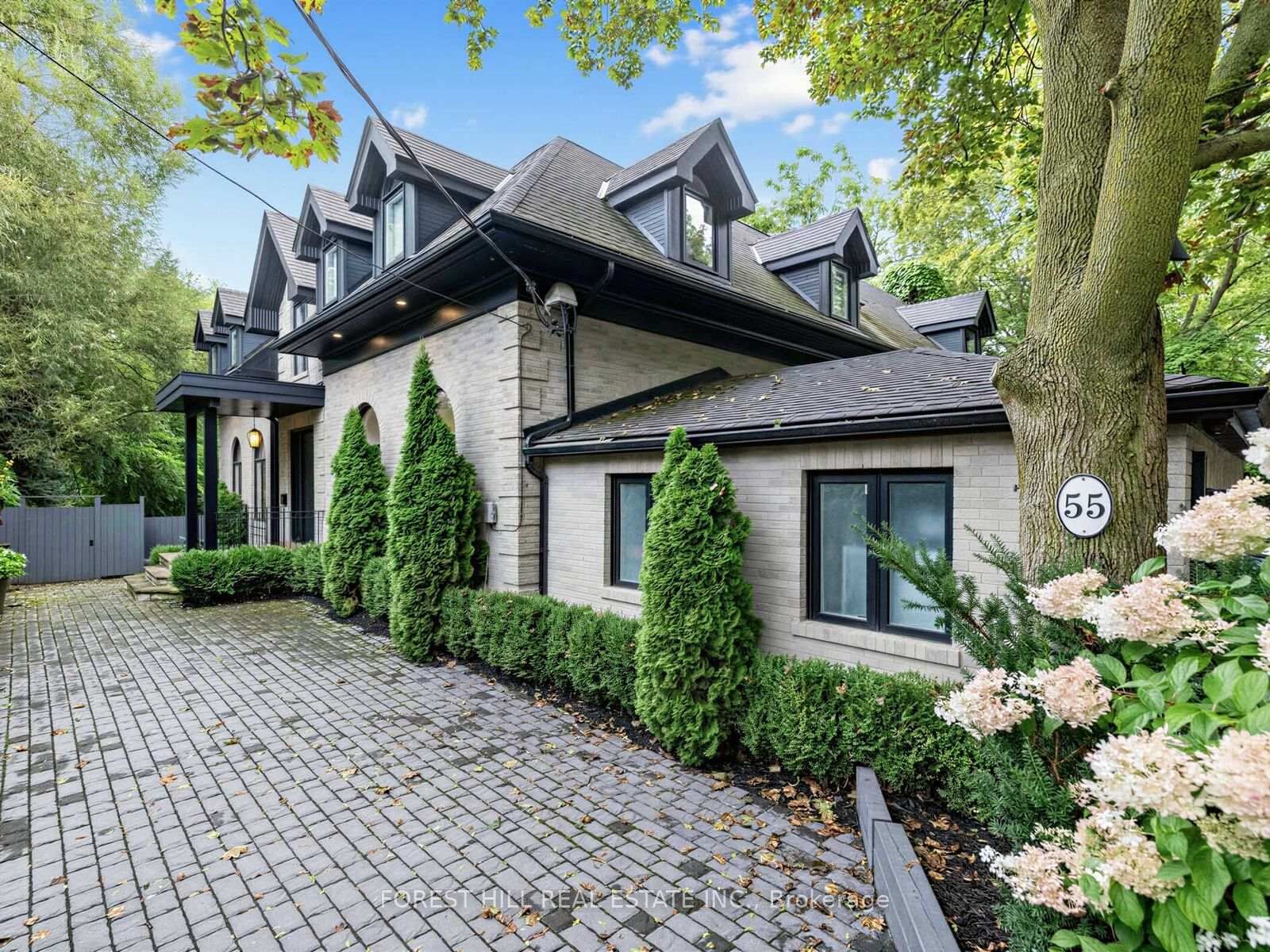 Property Photo: 55 Strathearn Boulevard ON M5P 3M3