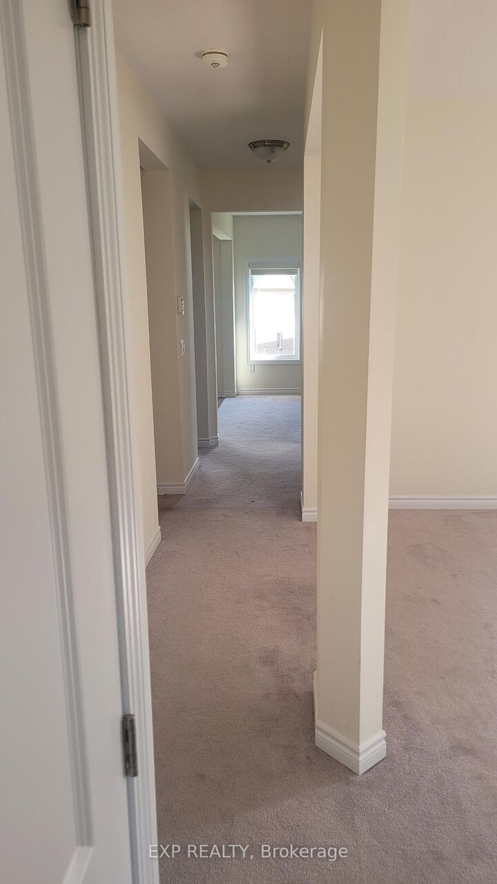 Property Photo:  208 Isabella Drive 1  ON L3V 8K7 