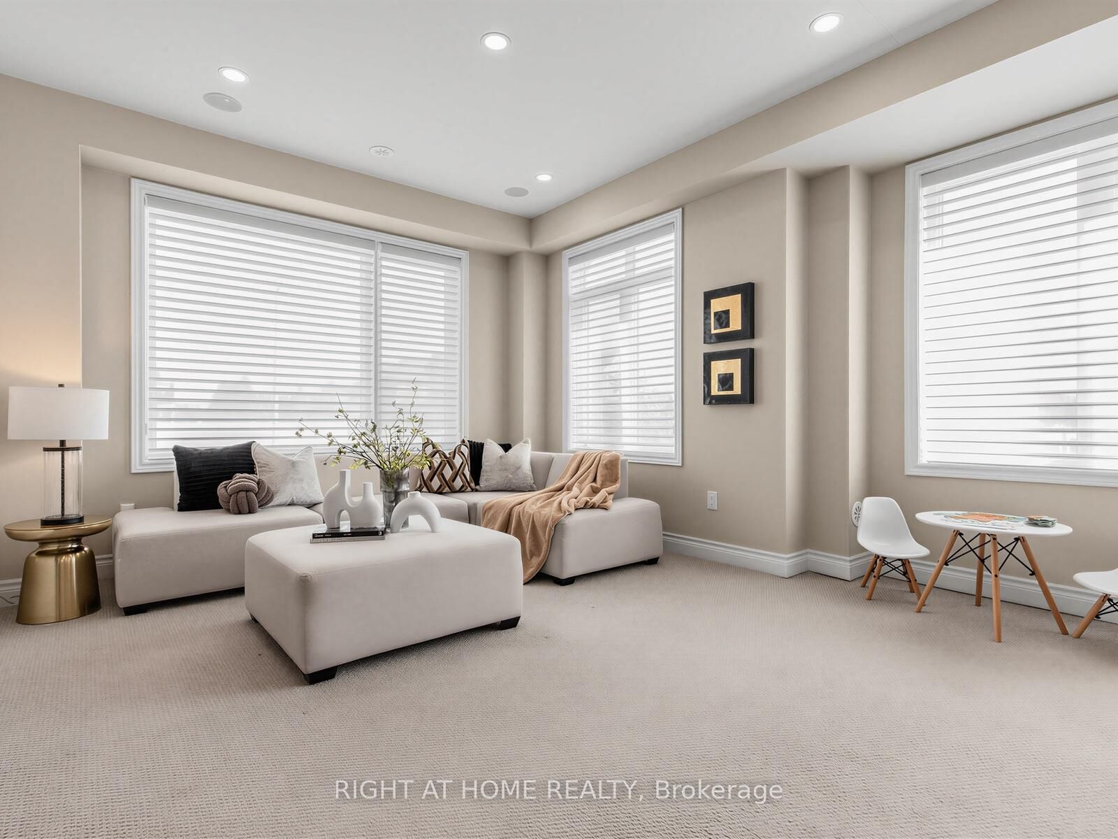 Property Photo: 88 Crimson Forest Drive ON L6A 4Z8