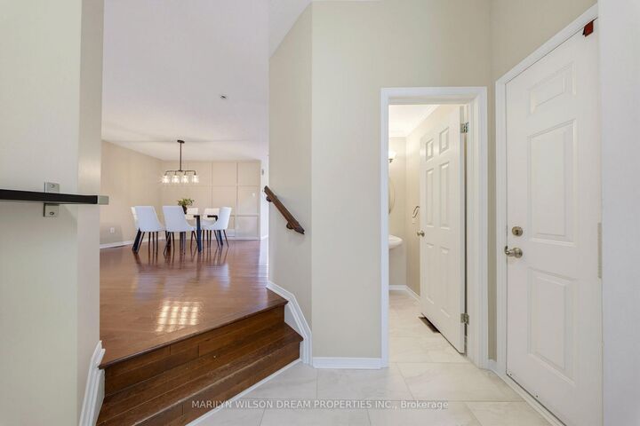 Property Photo: 32 Valencia Street ON K2G 6T1