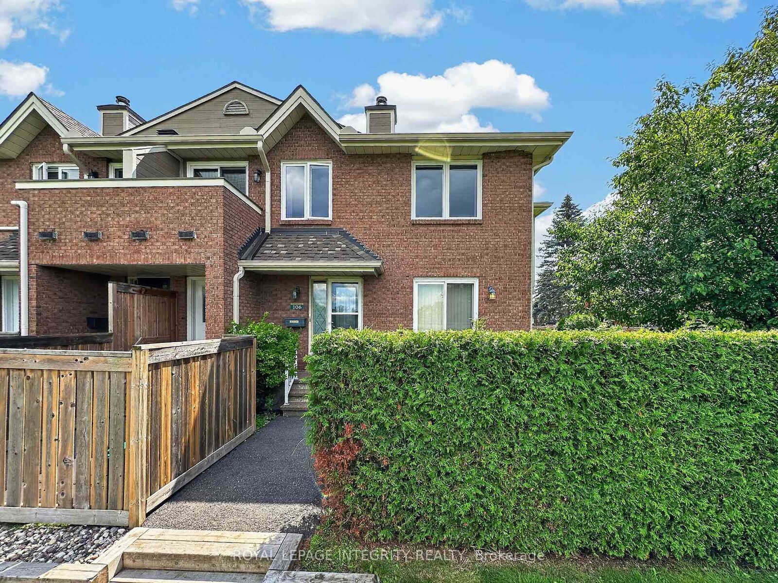 Property Photo:  1720 Marsala Crescent 106  ON K4A 2G8 
