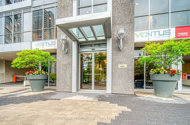 Property Photo:  181 Village Green Square 116  ON M1S 0L3 