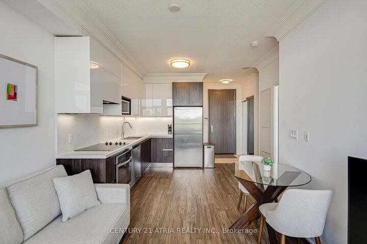 Photo de la propriété: 25 Water Walk Drive Rg15 ON L6G 0G3
