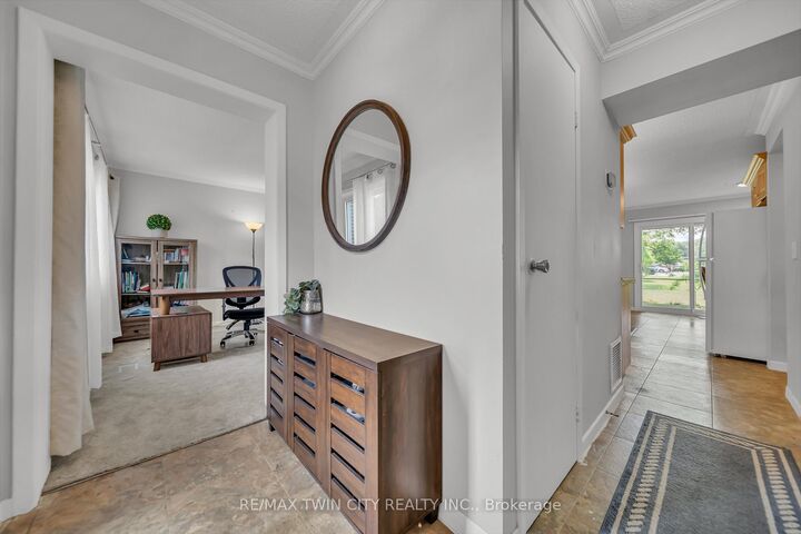 Property Photo: 121 University Avenue E 101 ON N2J 4J1