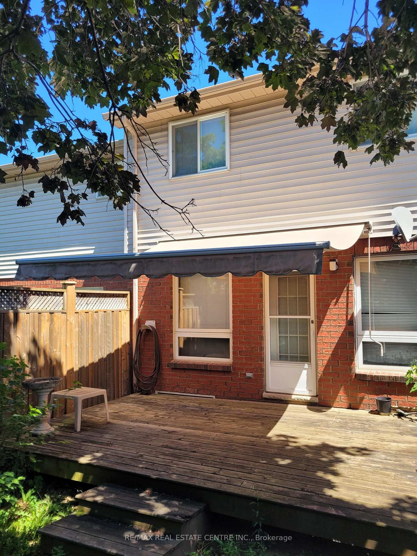 Property Photo: 2 Walker Court ON L3M 5J5