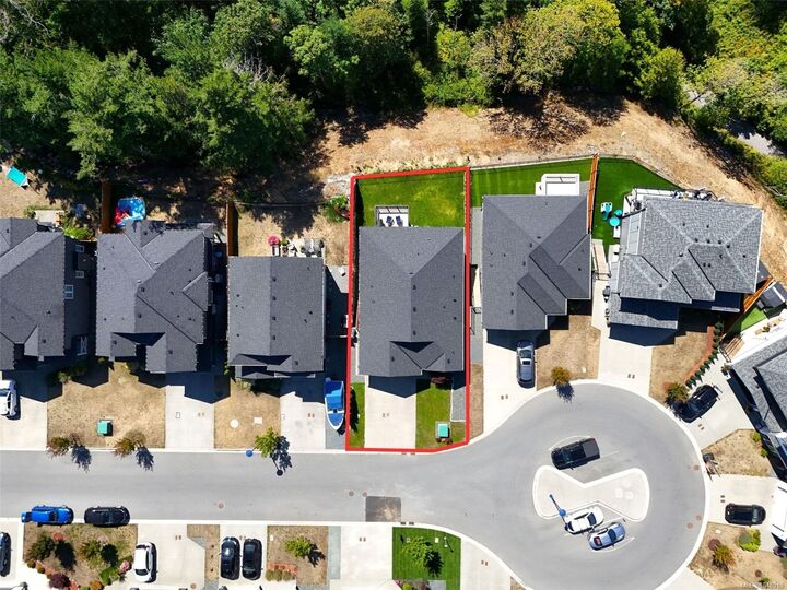 Property Photo: 933 Blakeon Pl BC V9C 0R3