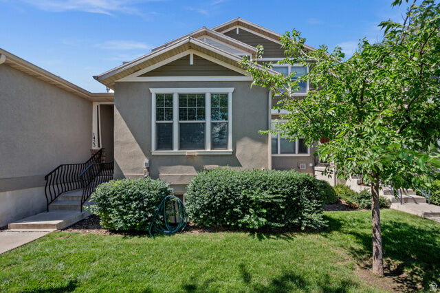 Property Photo: 1423 S Mountain View Ct UT 84087