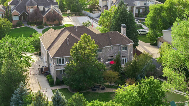 Property Photo:  37 Wanderwood Way  UT 84092 
