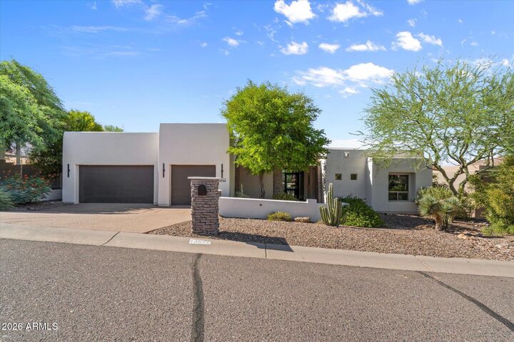 Property Photo: 13622 N Sunset Drive AZ 85268