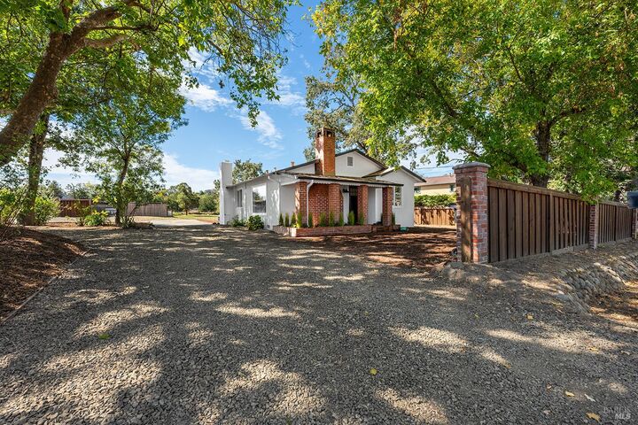 Property Photo: 4862 Daywalt Road CA 95472